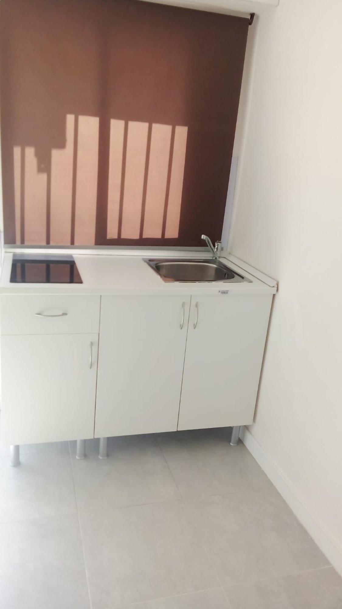 Estudio Encantador Cerca Del Carrefour Rosaleda 1 Malaga Luaran gambar