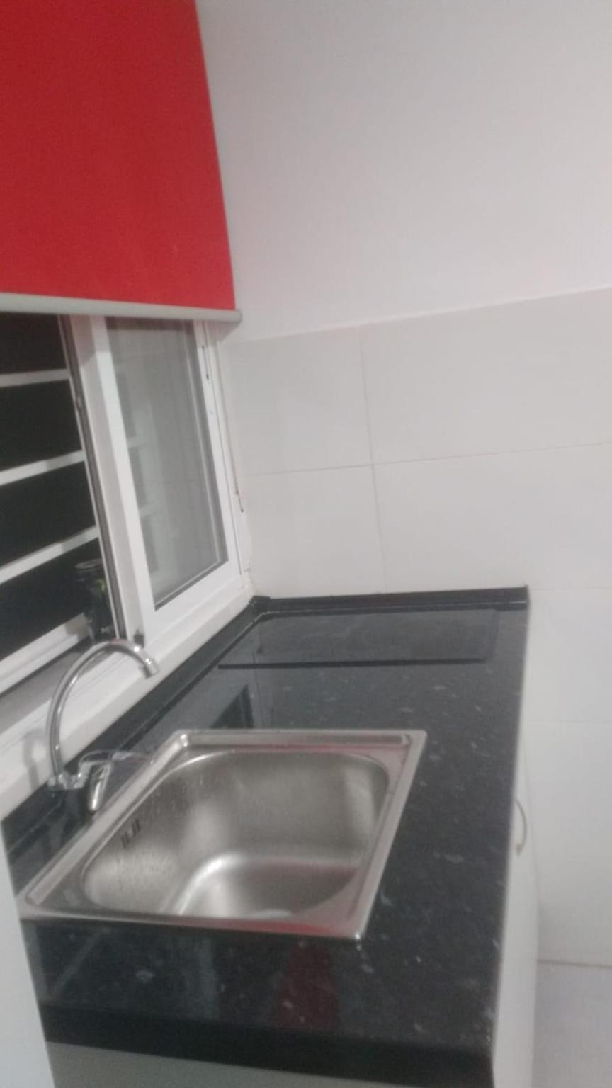Estudio Encantador Cerca Del Carrefour Rosaleda 1 Malaga Luaran gambar